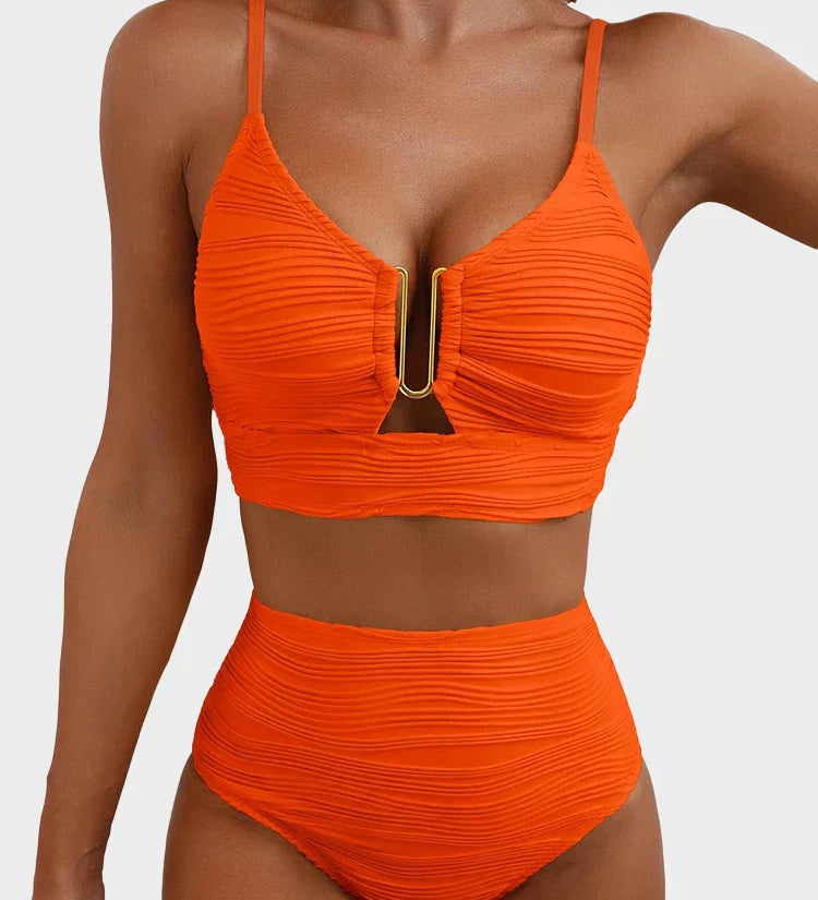 2 DIELNY BIKINI SET S VYSTRIHNUTÍM DO TVARU U